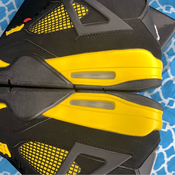 Nike Air Jordan 4 Men’s size 10 Thunder retro OG 2012 yellow rare vintage black - Picture 12 of 13